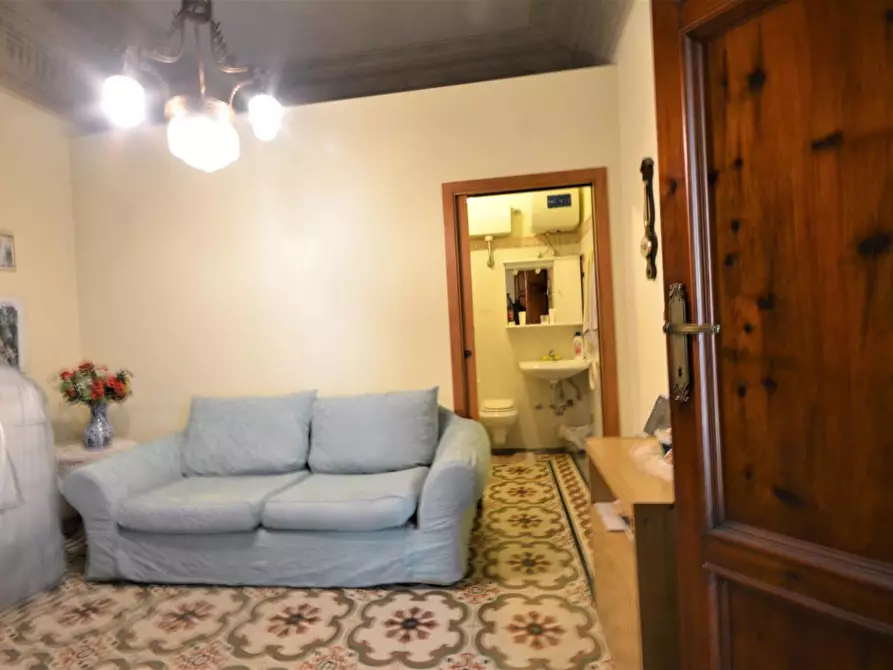 Immagine 6 di Villa in vendita  a Lucca