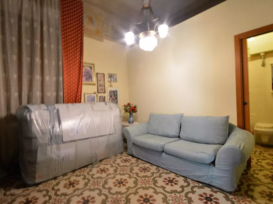 Immagine 5 di Villa in vendita  a Lucca