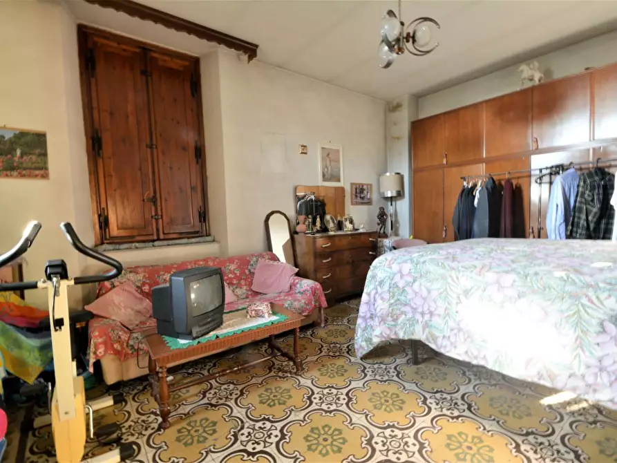 Immagine 15 di Villa in vendita  a Lucca