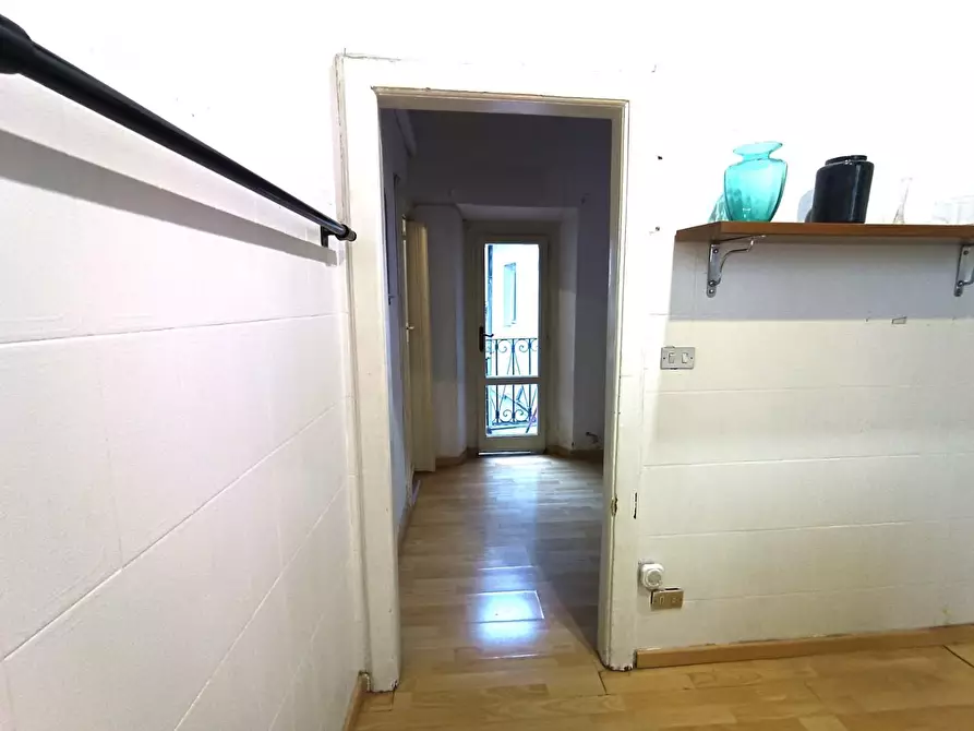 Immagine 3 di Appartamento in vendita  a Lucca