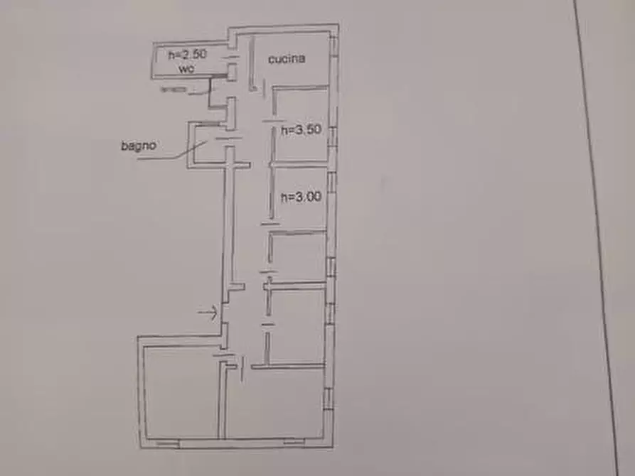 Immagine 30 di Appartamento in vendita  a Lucca