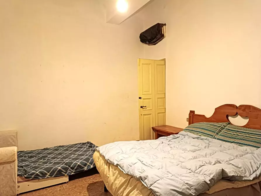 Immagine 21 di Appartamento in vendita  a Lucca