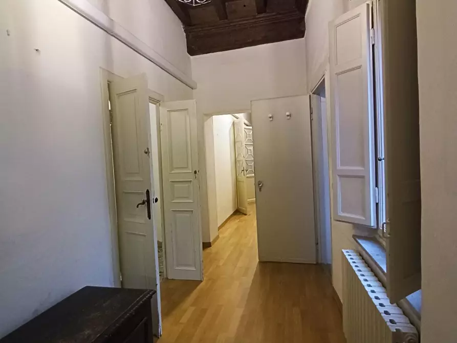 Immagine 25 di Appartamento in vendita  a Lucca