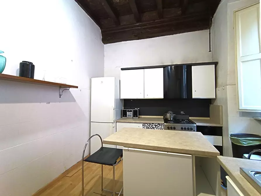 Immagine 27 di Appartamento in vendita  a Lucca