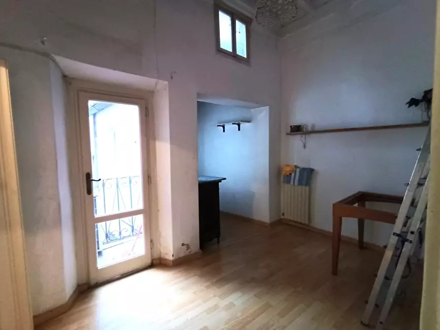 Immagine 22 di Appartamento in vendita  a Lucca