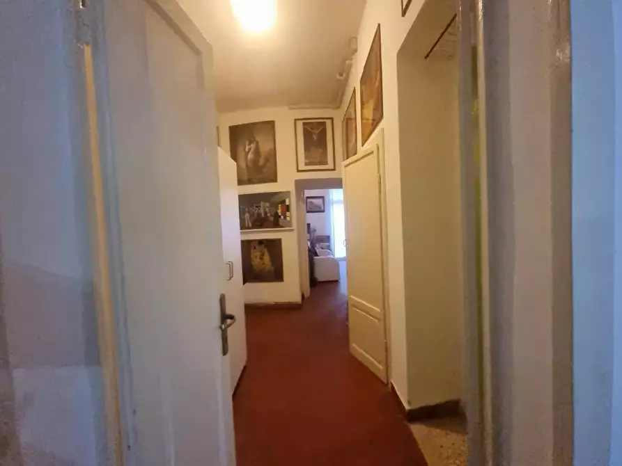 Immagine 3 di Ufficio in vendita  a Livorno