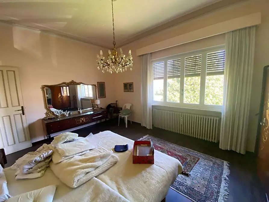 Immagine 15 di Villa in vendita  a Lucca