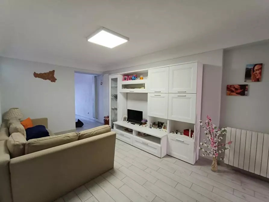 Immagine 6 di Appartamento in vendita  a Massa