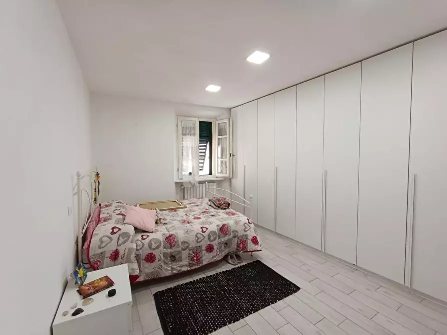 Immagine 16 di Appartamento in vendita  a Massa