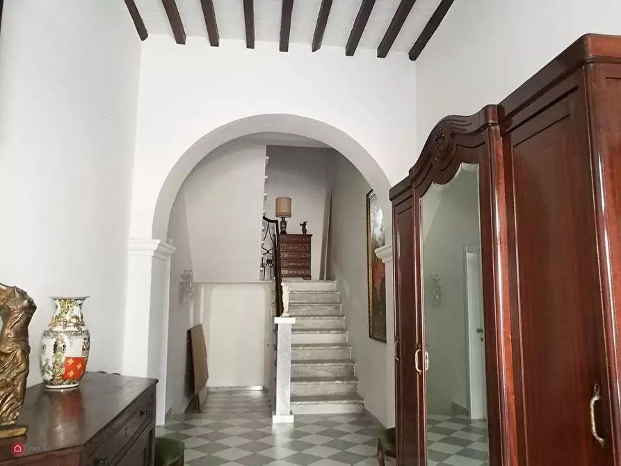 Immagine 2 di Appartamento in vendita  a Carrara