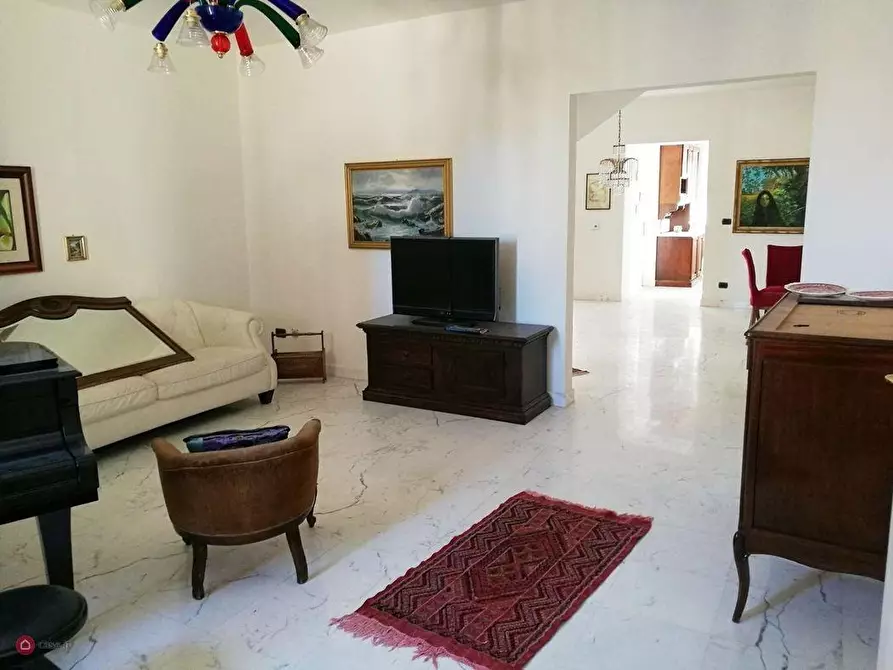 Immagine 6 di Appartamento in vendita  a Carrara