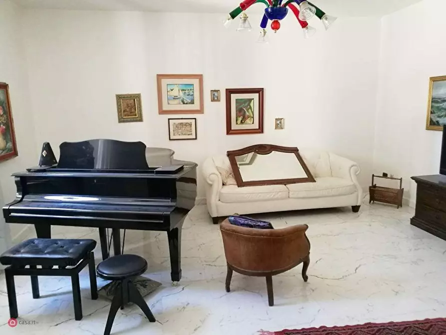 Immagine 4 di Appartamento in vendita  a Carrara