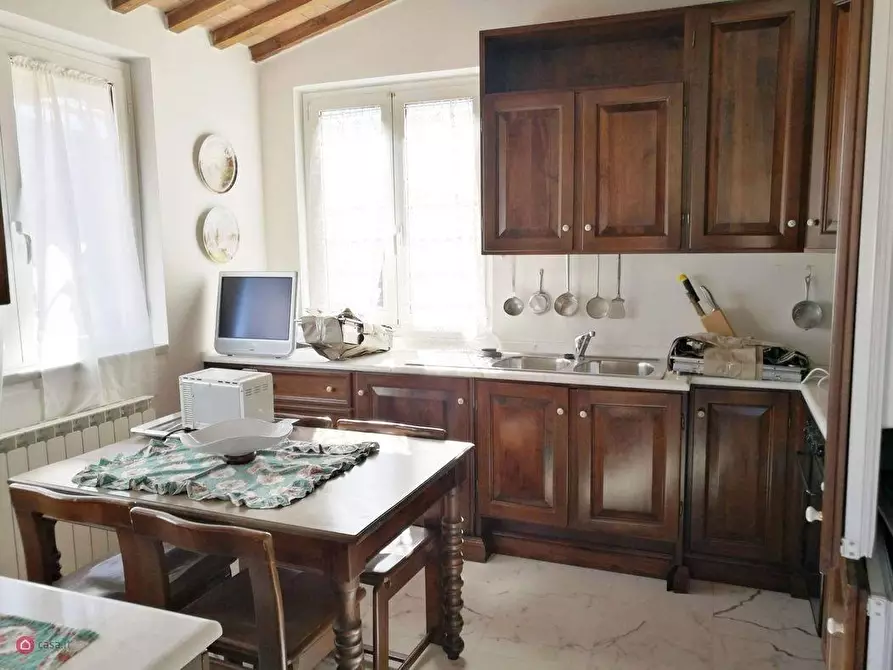 Immagine 14 di Appartamento in vendita  a Carrara