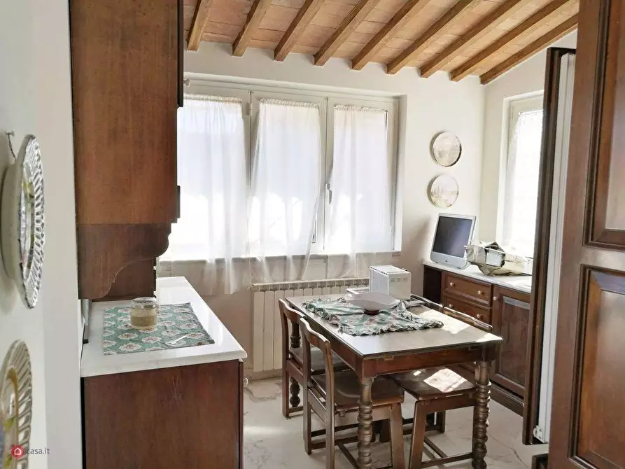 Immagine 13 di Appartamento in vendita  a Carrara