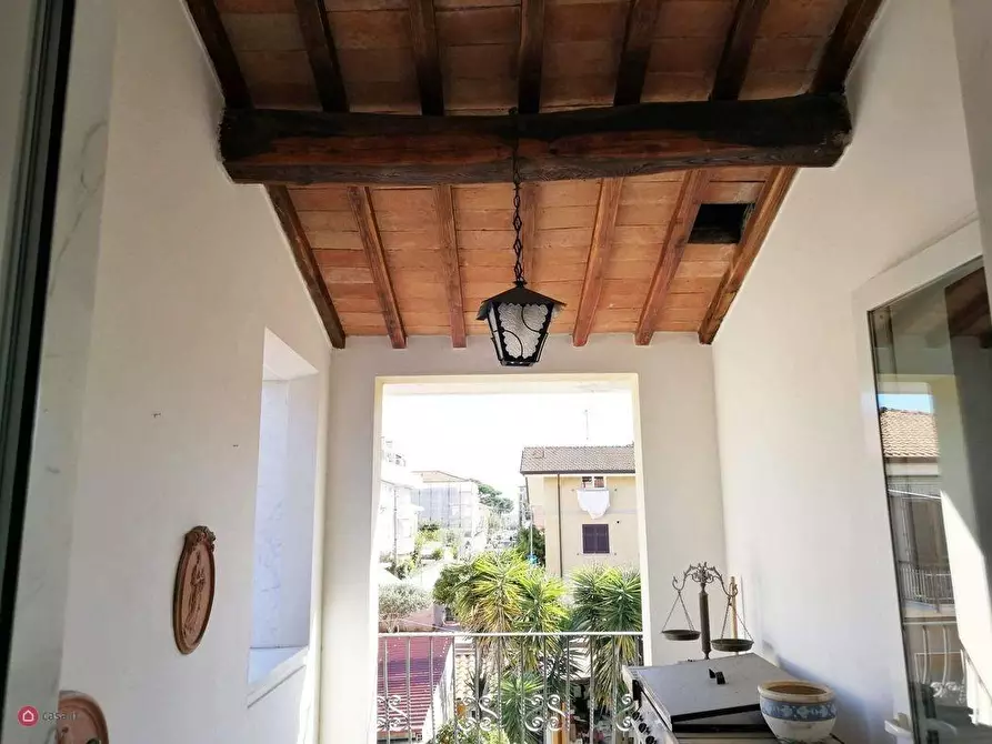 Immagine 16 di Appartamento in vendita  a Carrara