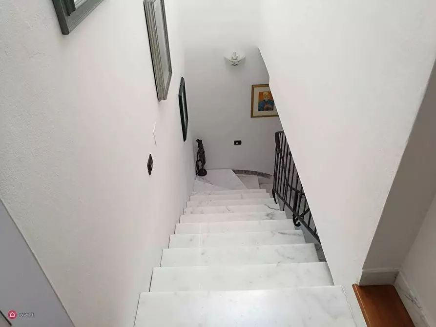 Immagine 11 di Appartamento in vendita  a Carrara