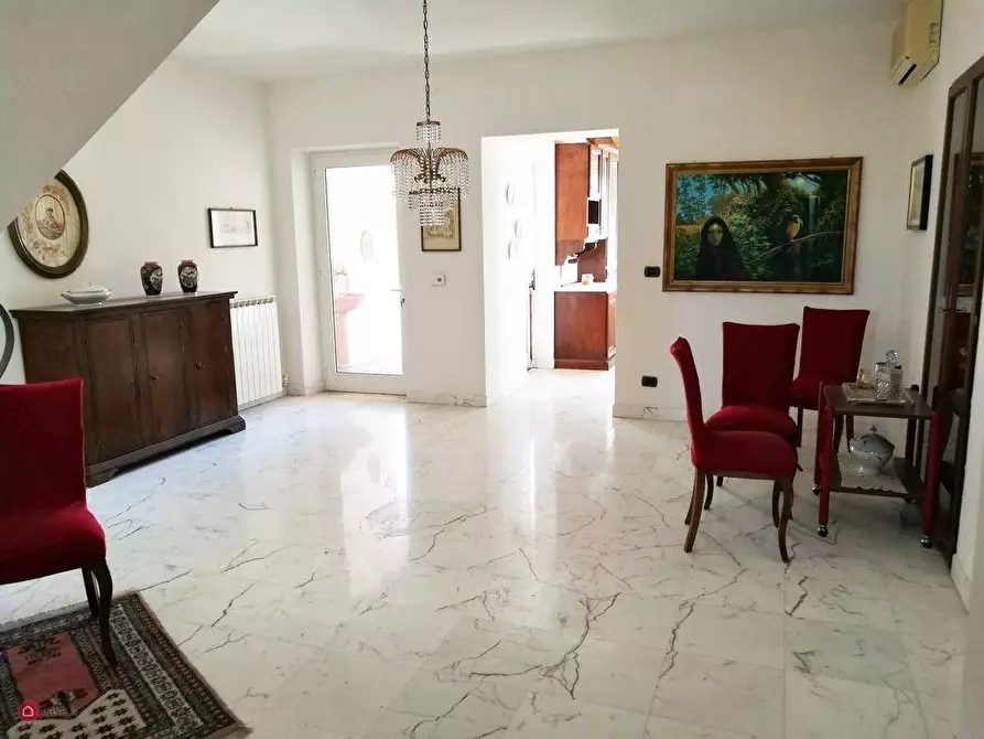 Immagine 8 di Appartamento in vendita  a Carrara