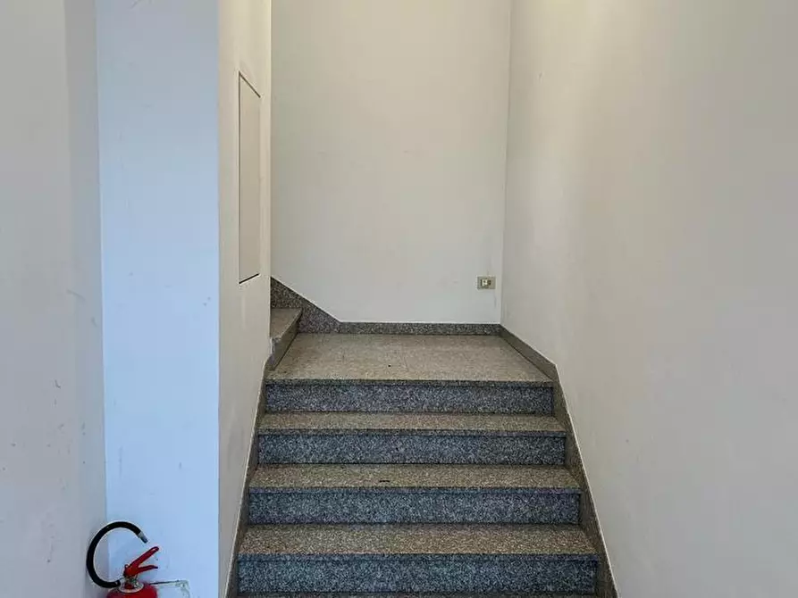 Immagine 3 di Ufficio in affitto  a Empoli