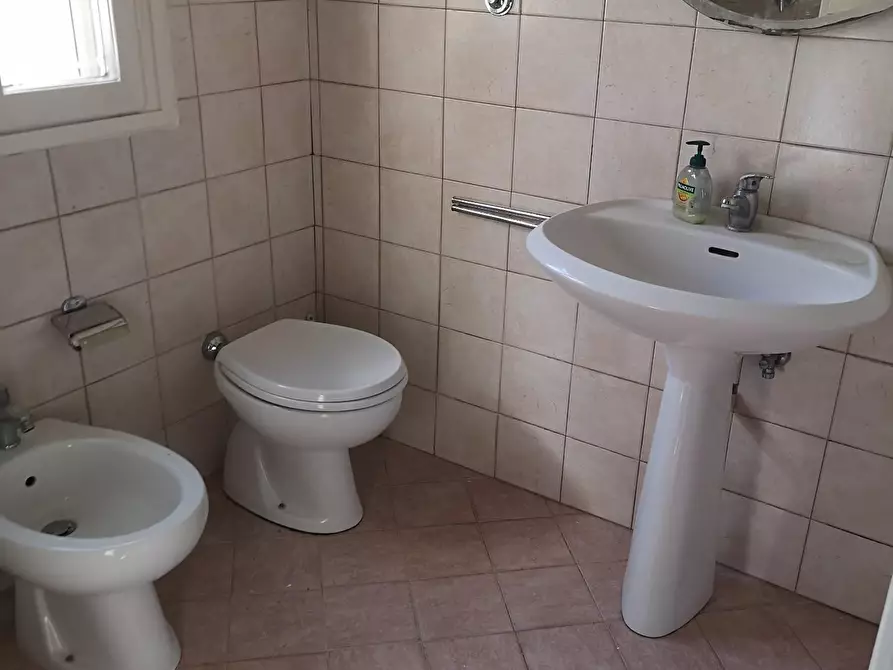 Immagine 11 di Appartamento in vendita  a Cascina