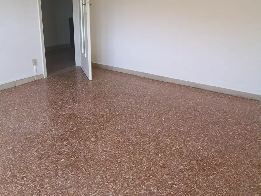 Immagine 8 di Appartamento in vendita  a Cascina