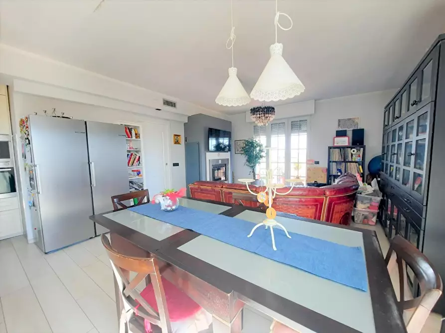 Immagine 3 di Mansarda in vendita  a Cascina