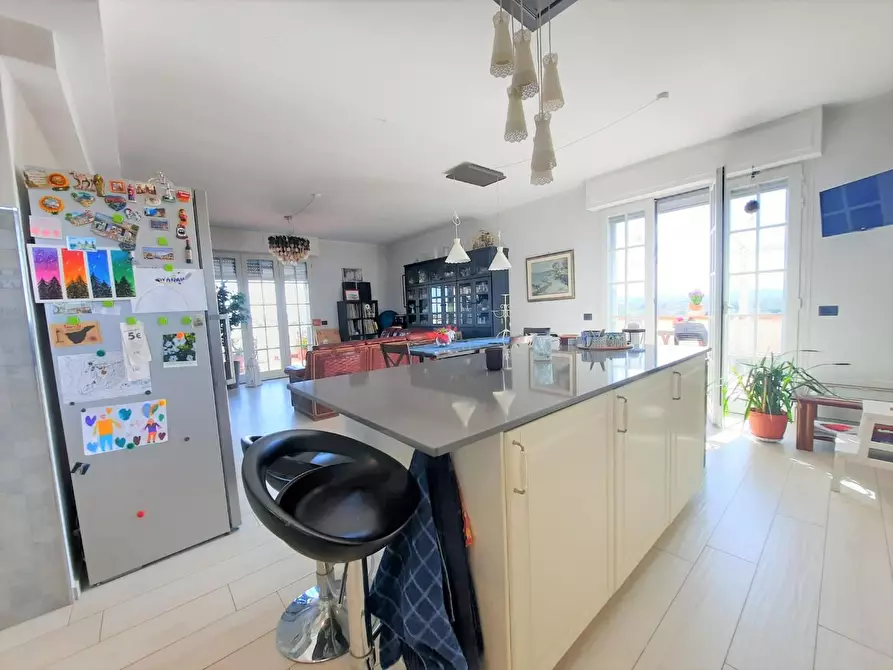 Immagine 8 di Mansarda in vendita  a Cascina