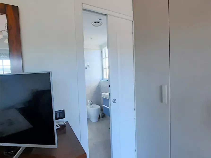 Immagine 23 di Mansarda in vendita  a Cascina