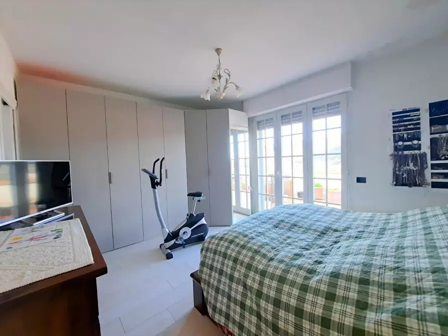 Immagine 20 di Mansarda in vendita  a Cascina