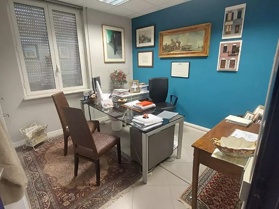 Immagine 3 di Appartamento in vendita  a Massa