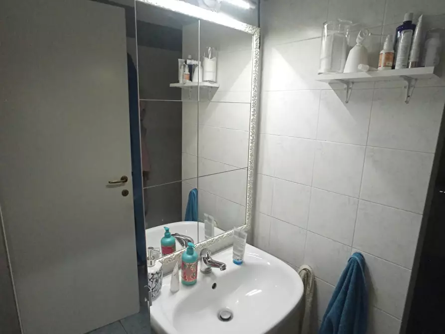 Immagine 6 di Appartamento in vendita  a Santa Maria A Monte