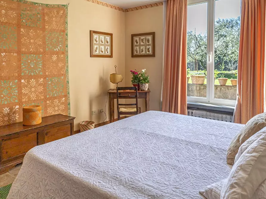 Immagine 19 di Villa in affitto  a Vecchiano