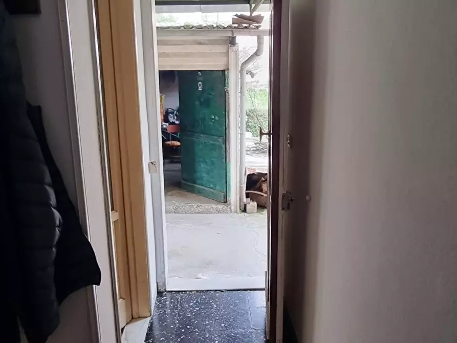 Immagine 7 di Casa indipendente in vendita  a Massa