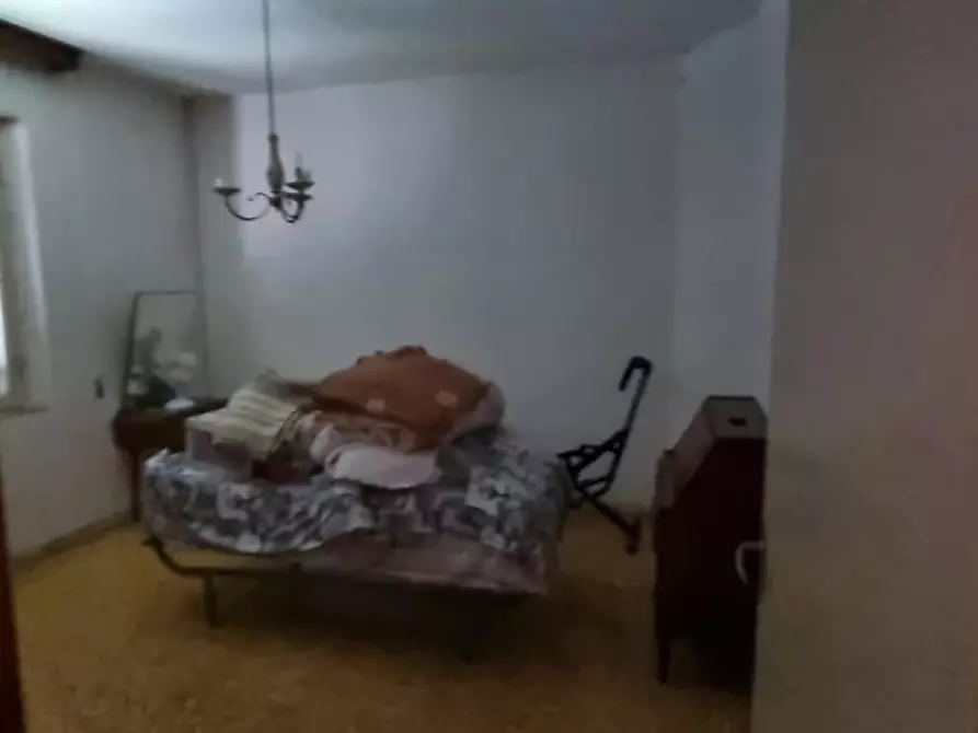 Immagine 16 di Casa indipendente in vendita  a Massa