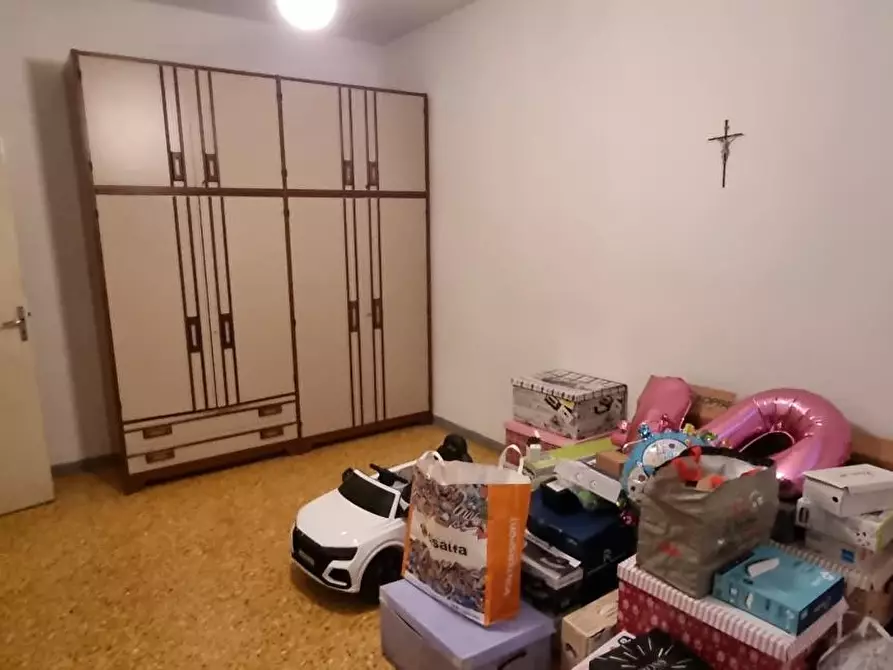 Immagine 12 di Casa indipendente in vendita  a Massa