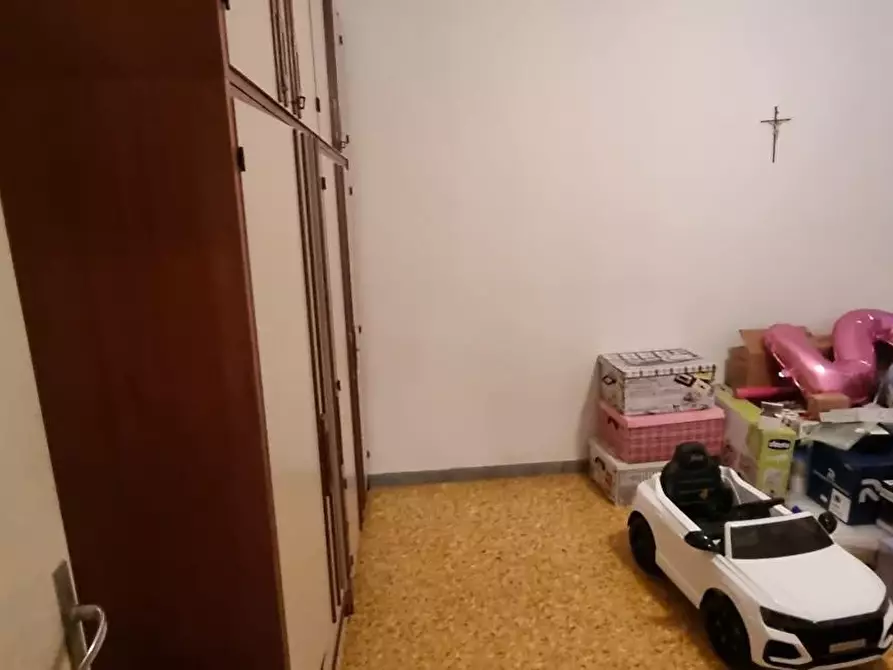 Immagine 14 di Casa indipendente in vendita  a Massa