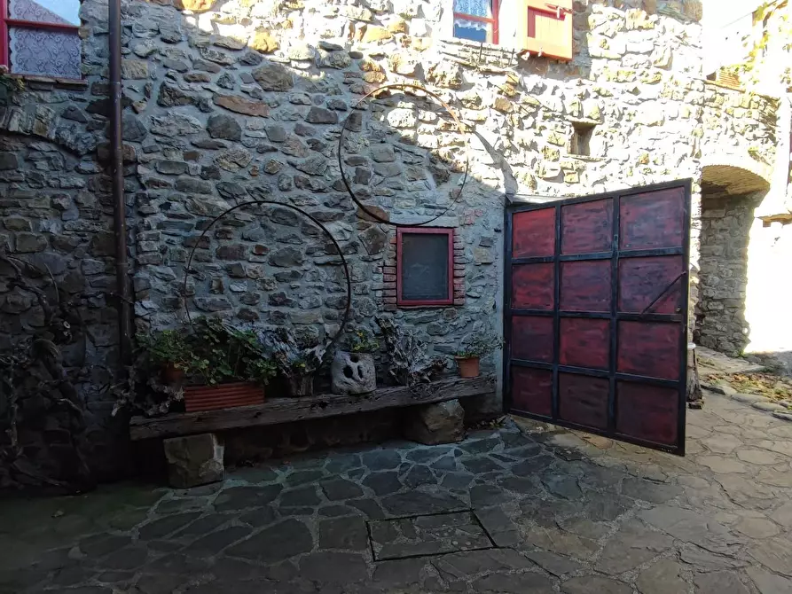 Immagine 36 di Azienda agricola in vendita  a Pontremoli