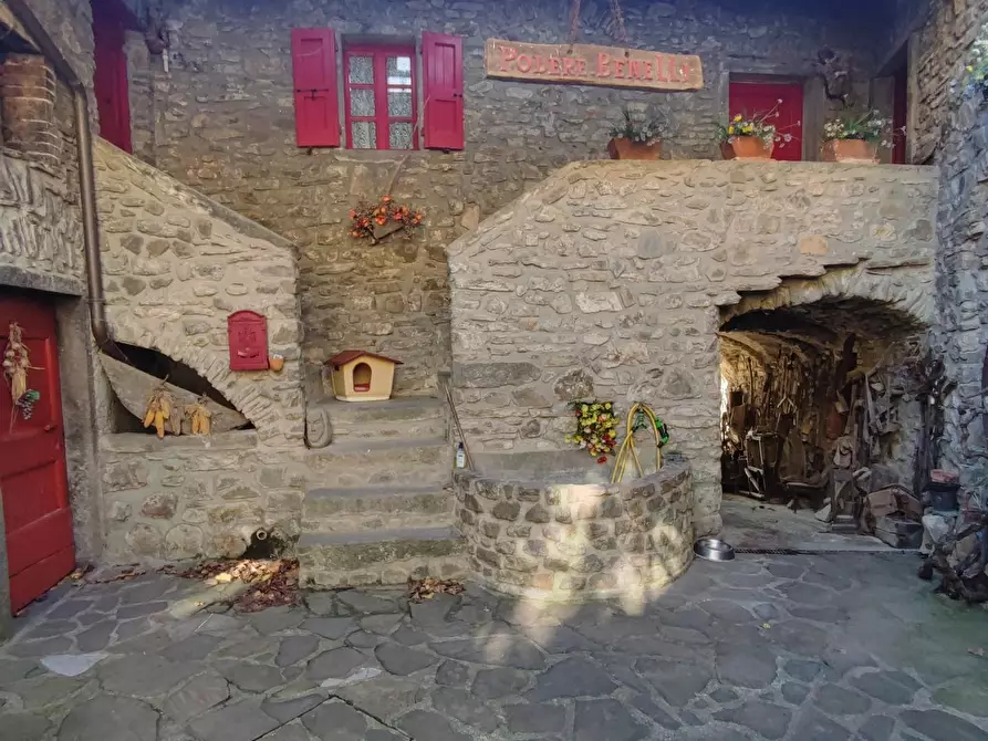 Immagine 28 di Azienda agricola in vendita  a Pontremoli