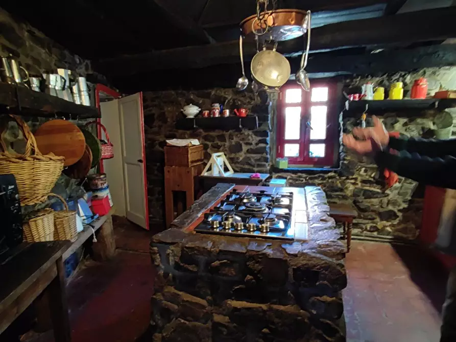 Immagine 29 di Azienda agricola in vendita  a Pontremoli