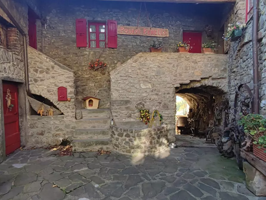 Immagine 23 di Azienda agricola in vendita  a Pontremoli