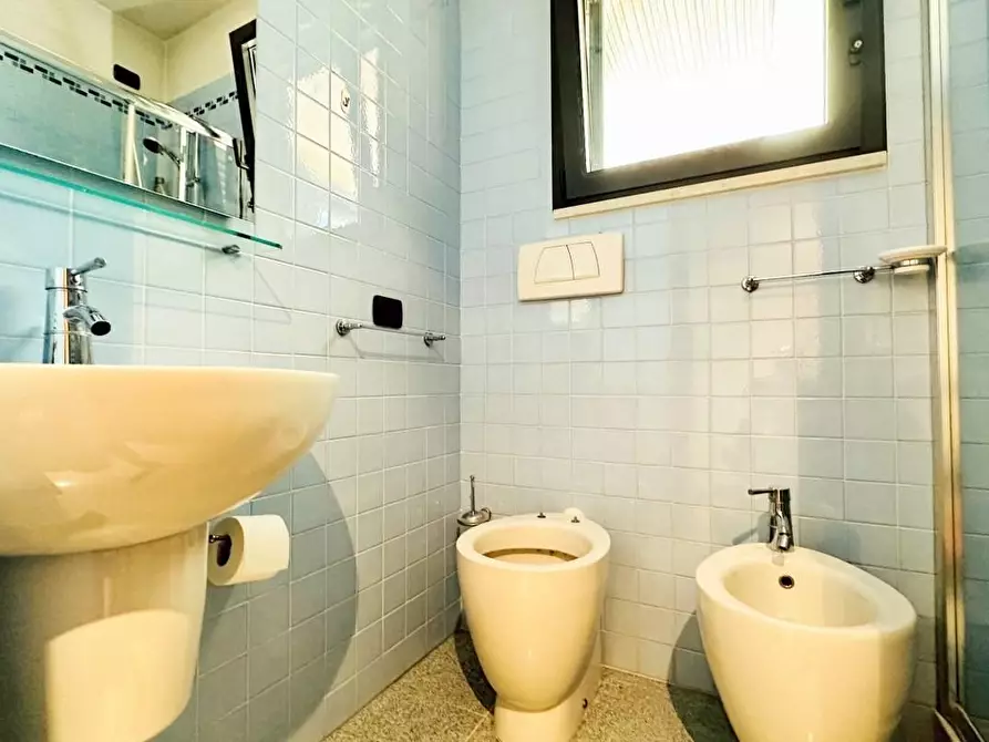 Immagine 17 di Casa bifamiliare in vendita  a Camaiore