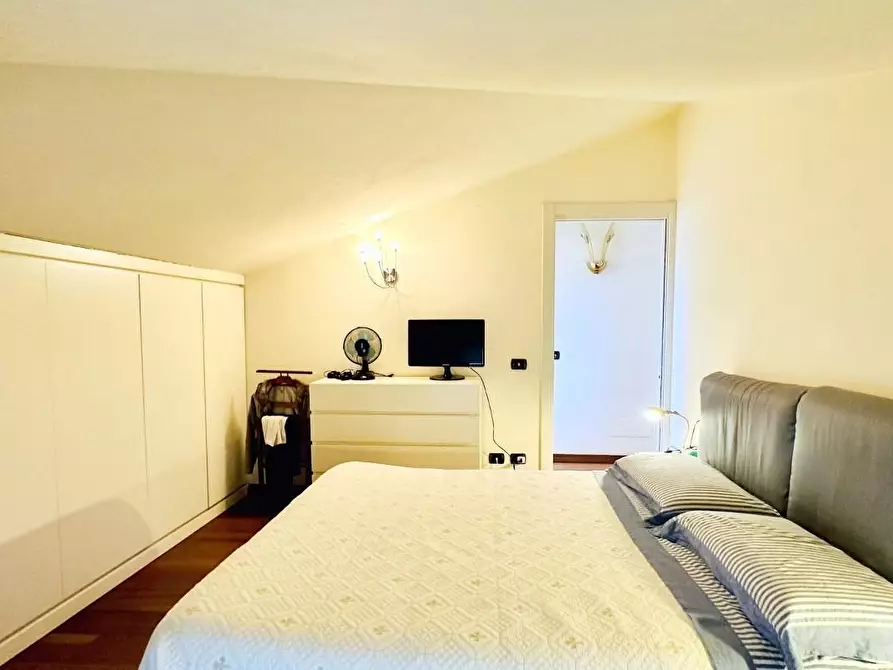 Immagine 41 di Casa bifamiliare in vendita  a Camaiore