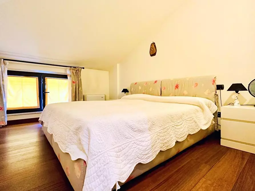 Immagine 35 di Casa bifamiliare in vendita  a Camaiore