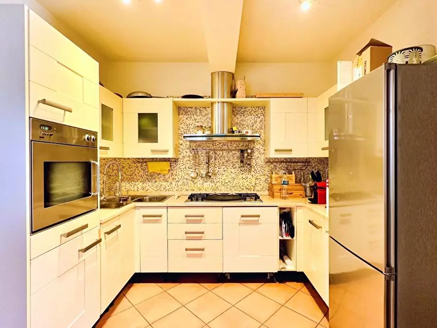 Immagine 10 di Casa bifamiliare in vendita  a Camaiore