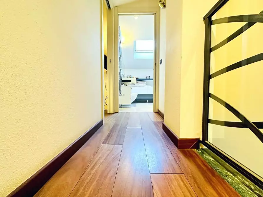 Immagine 37 di Casa bifamiliare in vendita  a Camaiore