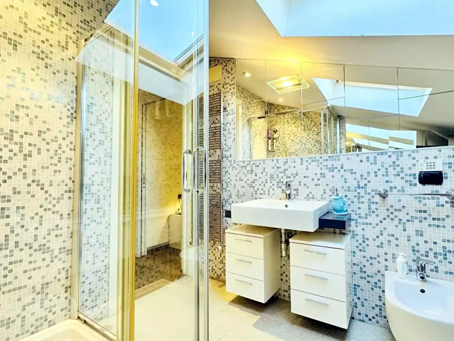 Immagine 44 di Casa bifamiliare in vendita  a Camaiore