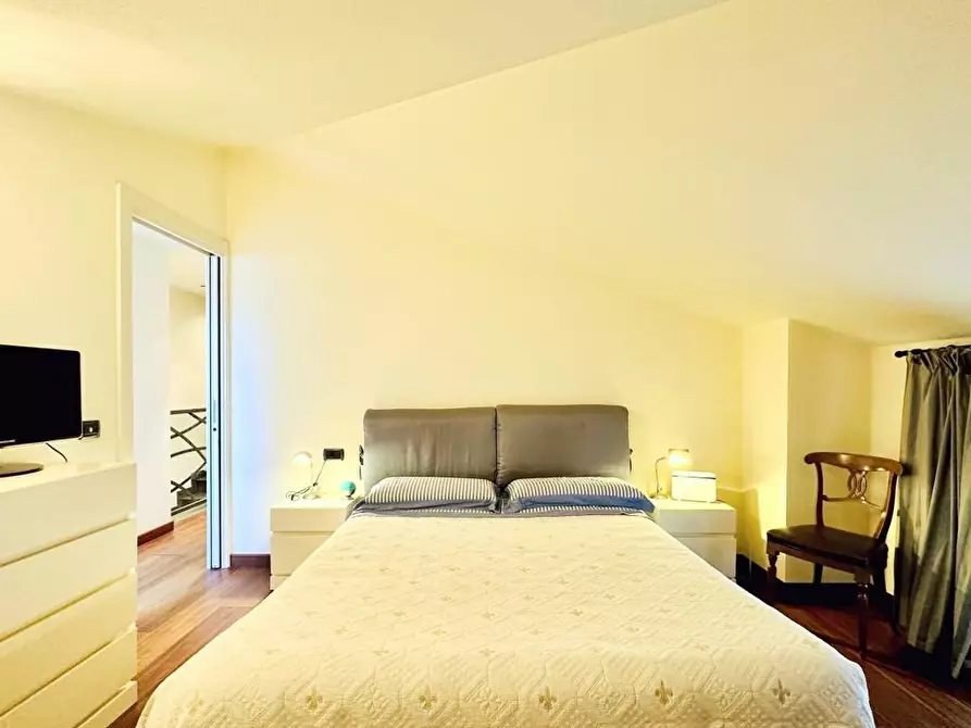 Immagine 40 di Casa bifamiliare in vendita  a Camaiore