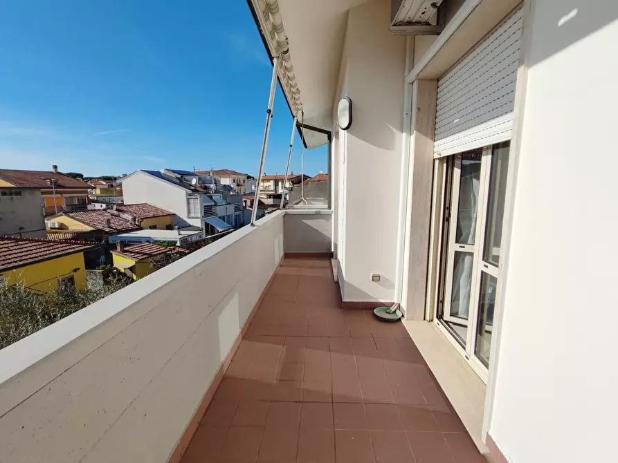 Immagine 26 di Villetta a schiera in vendita  a Viareggio