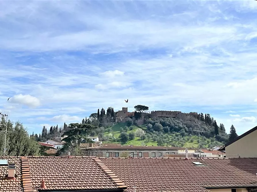Immagine 16 di Mansarda in vendita  a Certaldo