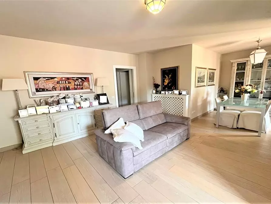 Immagine 14 di Mansarda in vendita  a Certaldo