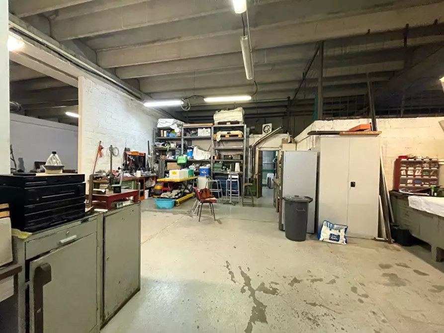 Immagine 11 di Capannone industriale in vendita  a Vezzano Ligure